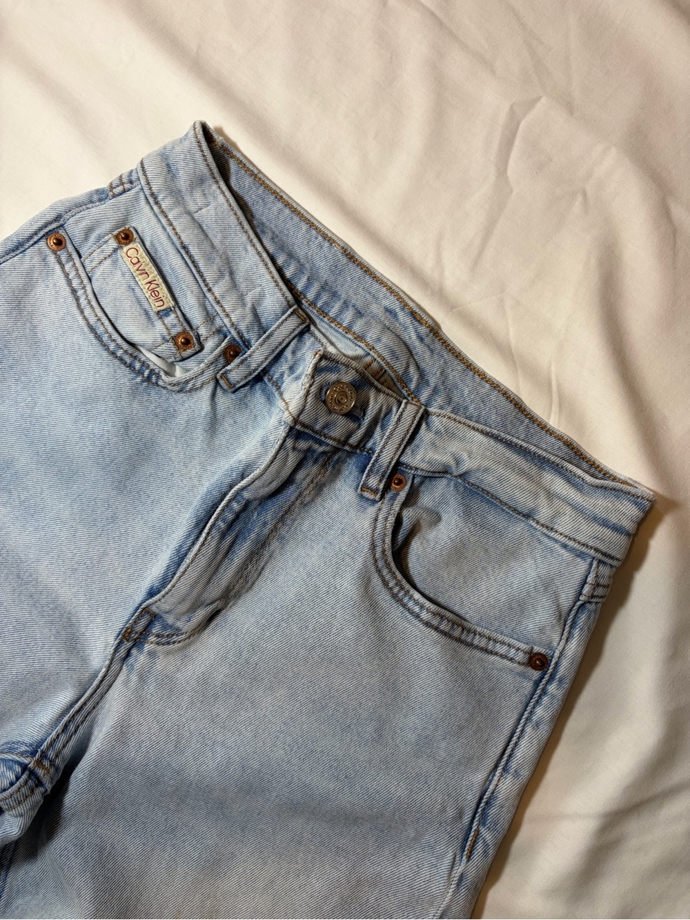 Calvin Klein Pale Blue Signature 90s straight Women's Jeans